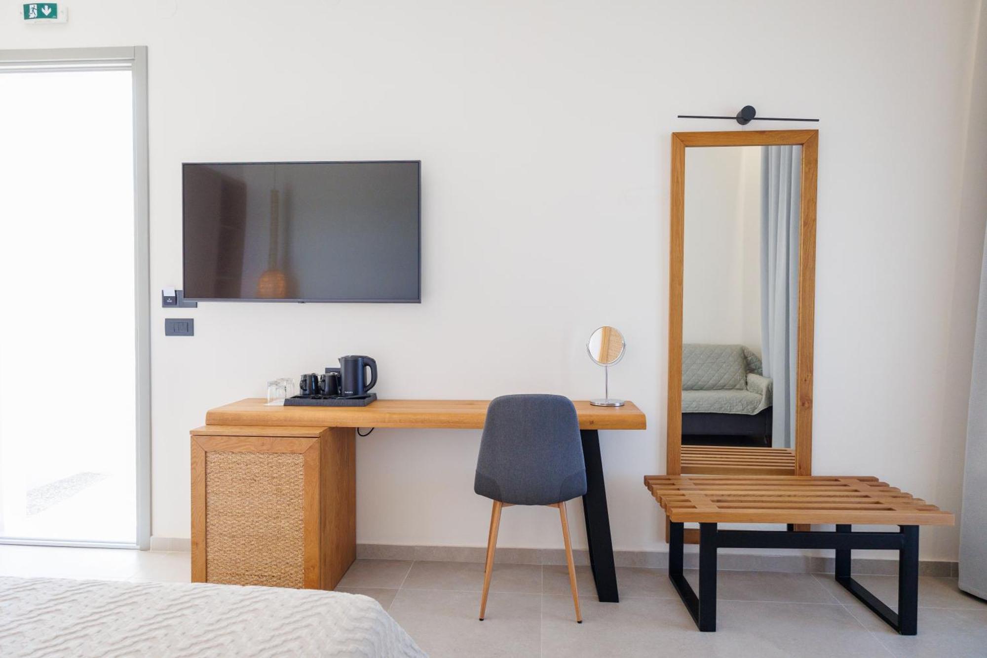 Kouros Blanc Resort & Suites Pounda Zimmer foto