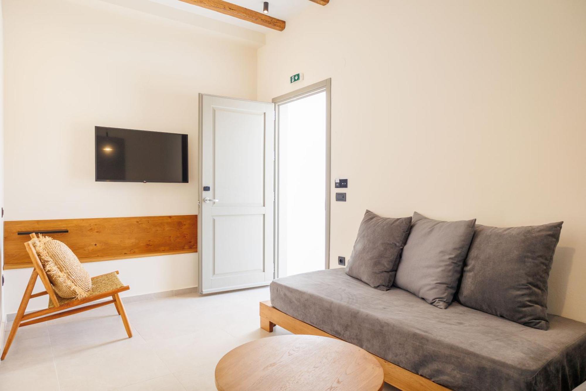 Kouros Blanc Resort & Suites Pounda Zimmer foto